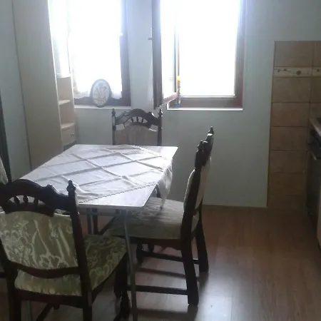 Jozsef Apartman * Balatonmáriafürdő